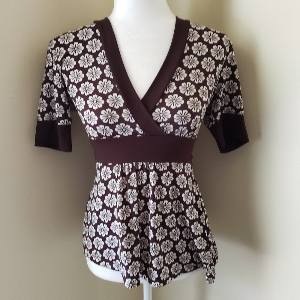 Old College Inn retro floral print brown white